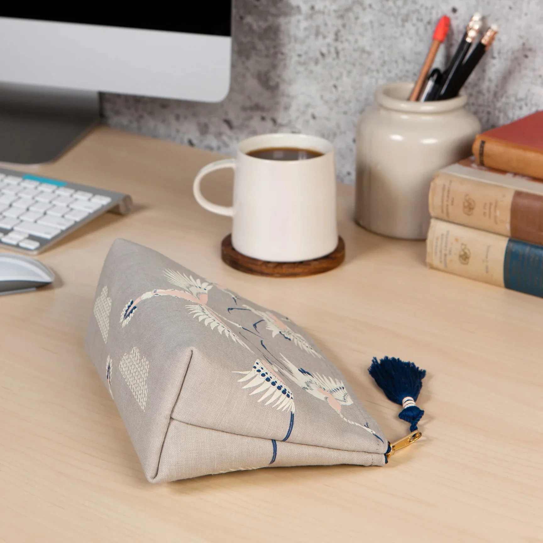 FLIGHT OF FANCY MEDIUM LINEN PURSE - GREY - Image 3