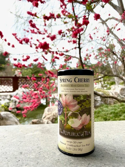 SPRING CHERRY GREEN TEA TIN - Image 3